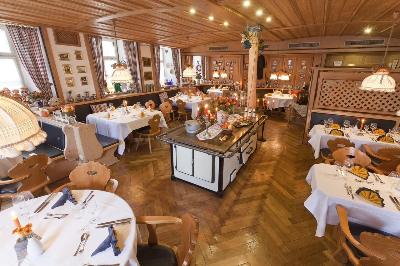 Kaiserhof Hotel Sonne Nordlingen Bagian luar foto
