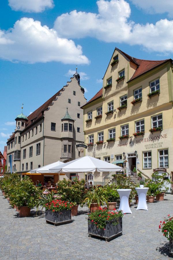 Kaiserhof Hotel Sonne Nordlingen Bagian luar foto
