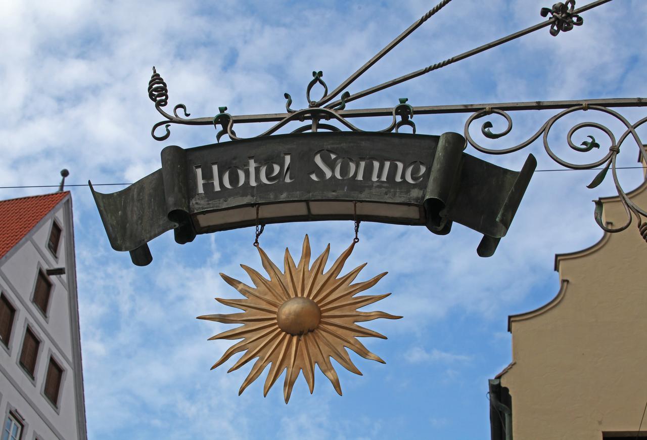 Kaiserhof Hotel Sonne Nordlingen Bagian luar foto